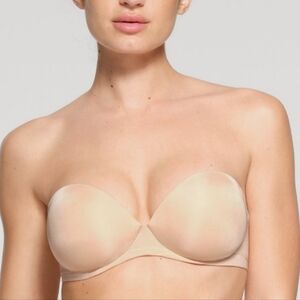 SKIMS Ultimate Collection Strapless Push Up Bra